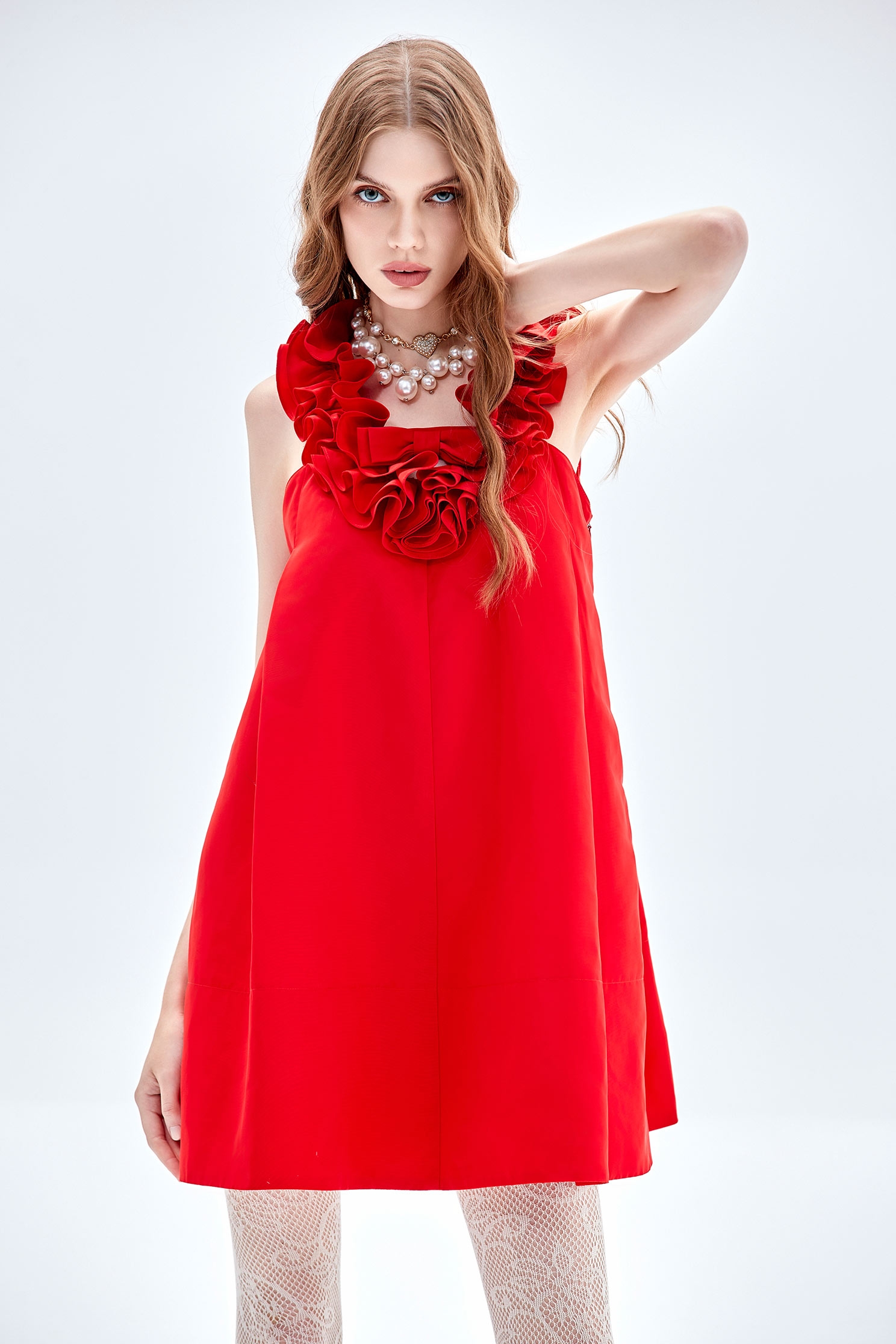 優雅深紅色禮服洋裝優雅深紅色禮服洋裝,V領洋裝,小禮服,洋裝特輯,派對特輯,無袖洋裝,短袖洋裝,禮服,秋冬穿搭,荷葉