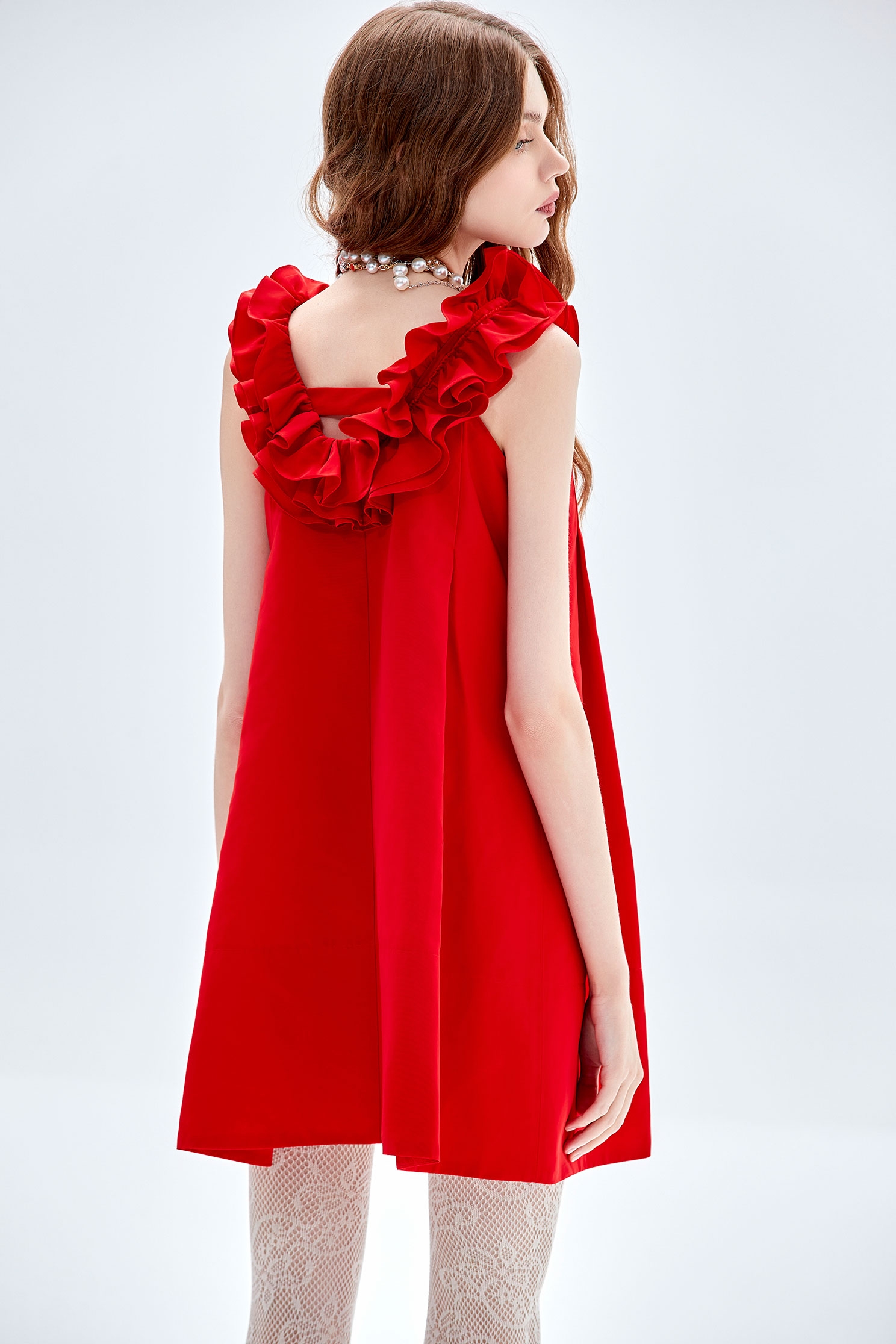 優雅深紅色禮服洋裝優雅深紅色禮服洋裝,V領洋裝,小禮服,洋裝特輯,派對特輯,無袖洋裝,短袖洋裝,禮服,秋冬穿搭,荷葉