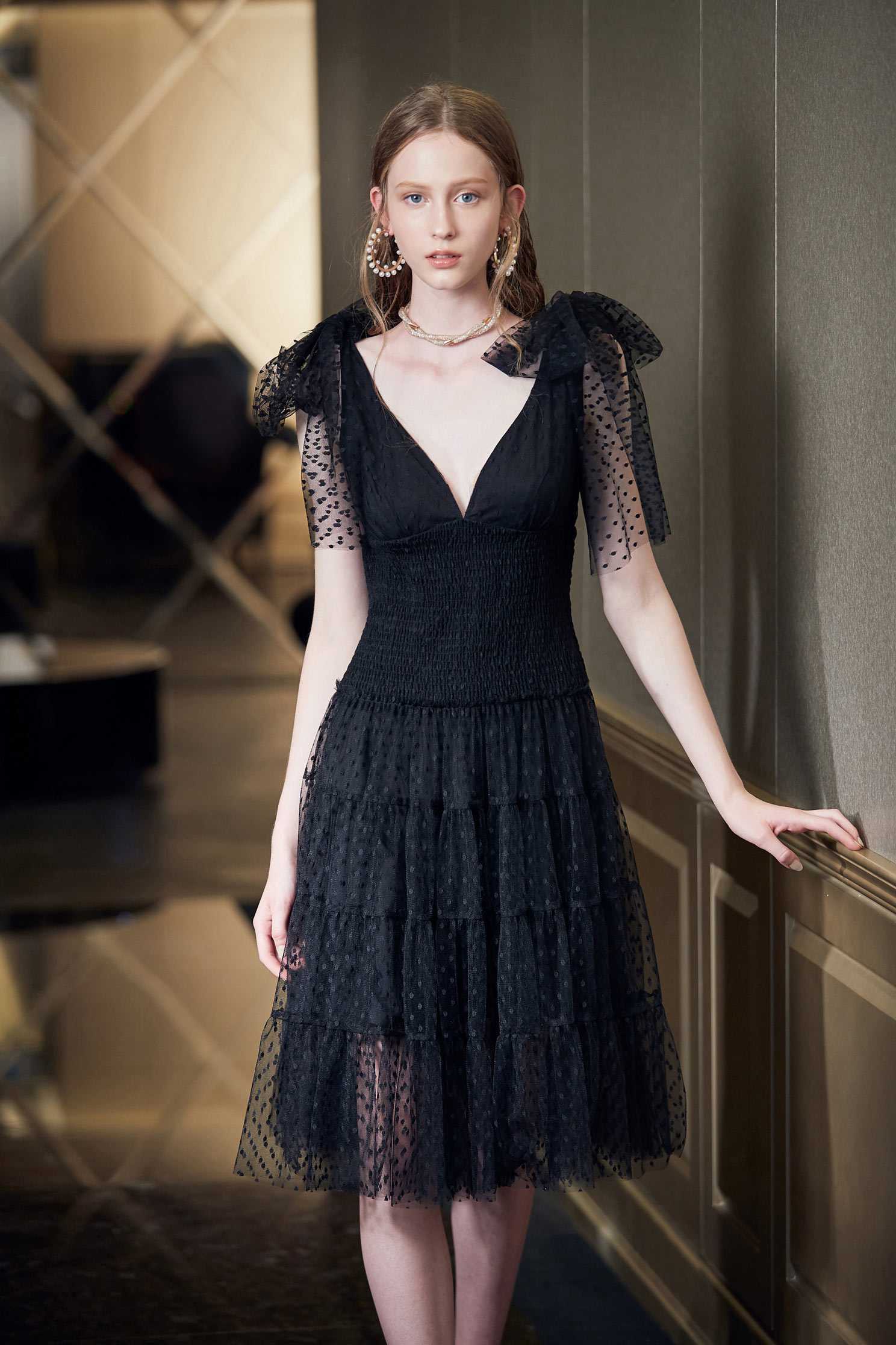 Retro and gorgeous dress,V-neck dress,Cocktail Dress,無袖洋裝,Evening Wear,Black dress