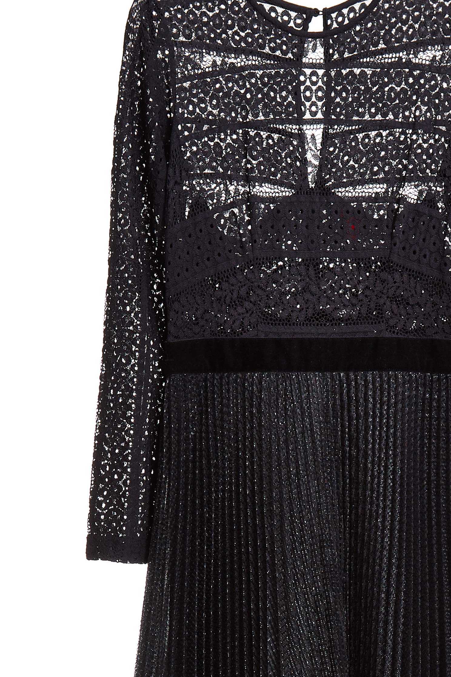 Elegant and gorgeous dress,cocktaildress,eveningwear,lace,lacedress,perspectivedress,longsleevedress,blackdress
