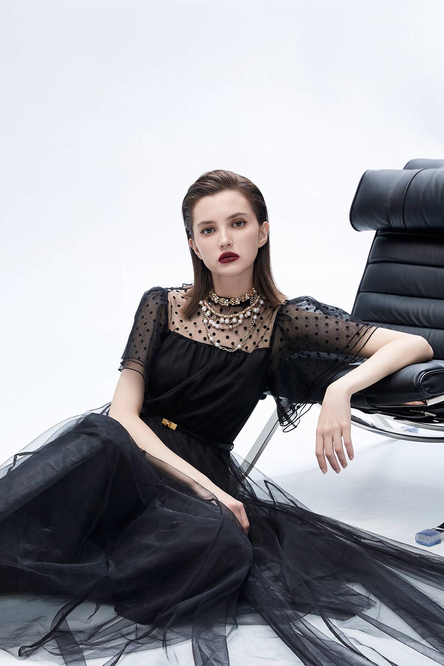 後領綁結禮服洋裝後領綁結禮服洋裝,小禮服,洋裝特輯,短袖洋裝,禮服,秋冬穿搭,網紗,蝴蝶結,黑色洋裝