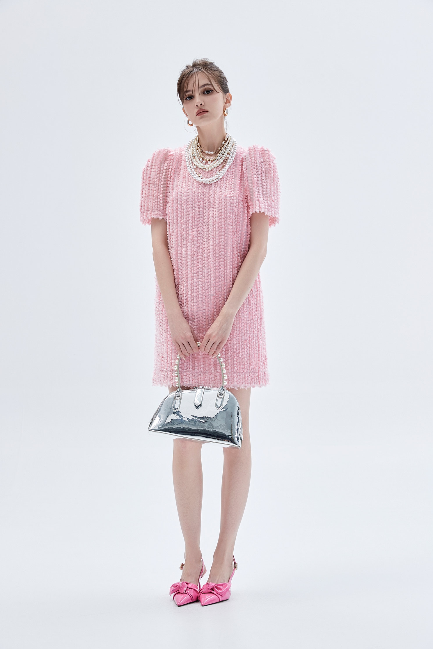 新娘粉綁結禮服洋裝新娘粉綁結禮服洋裝,小禮服,洋裝特輯,短袖洋裝,禮服,秋冬穿搭,蝴蝶結