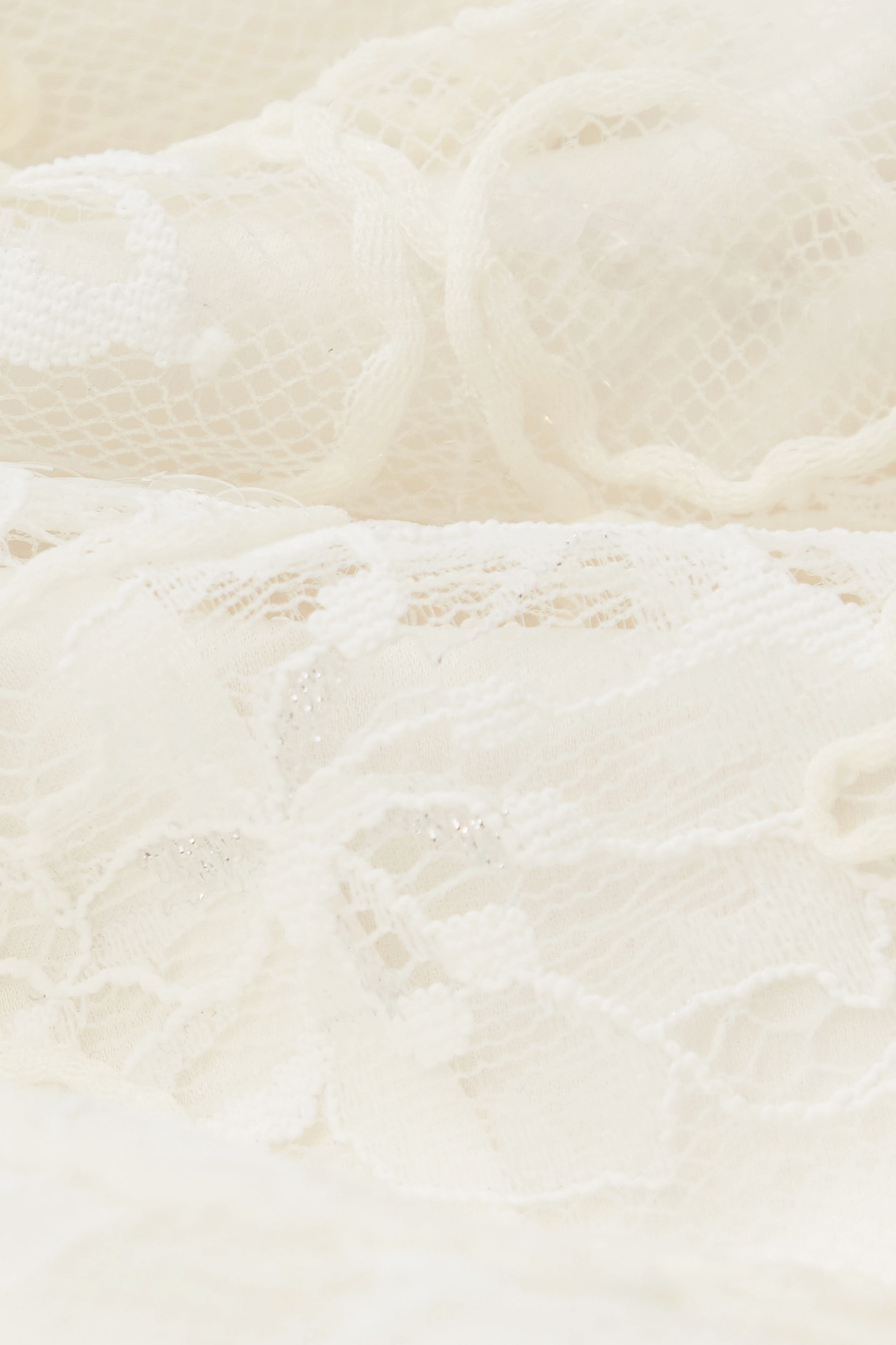 立體蕾絲花禮服長洋裝立體蕾絲花禮服長洋裝,人氣商品,刺繡,小禮服,春夏穿搭,禮服,約會特輯,花花世界,蕾絲,蕾絲洋裝,蕾絲裙,長洋裝