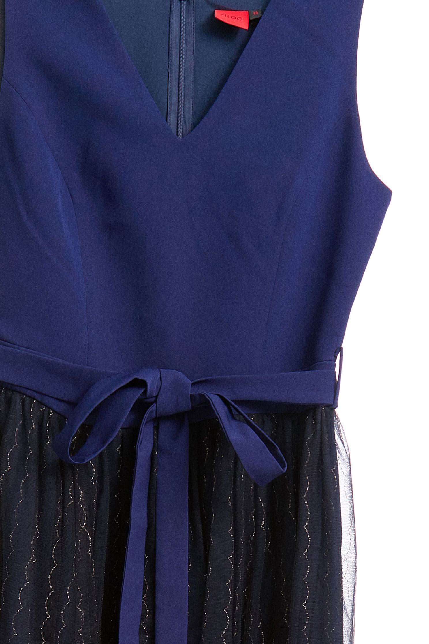V-neck gauze stitching sleeveless dress,v-neckdress,embroidery,embroiderddress,cocktaildress,sleevelessdress,eveningwear,embroidered,perspectivedress