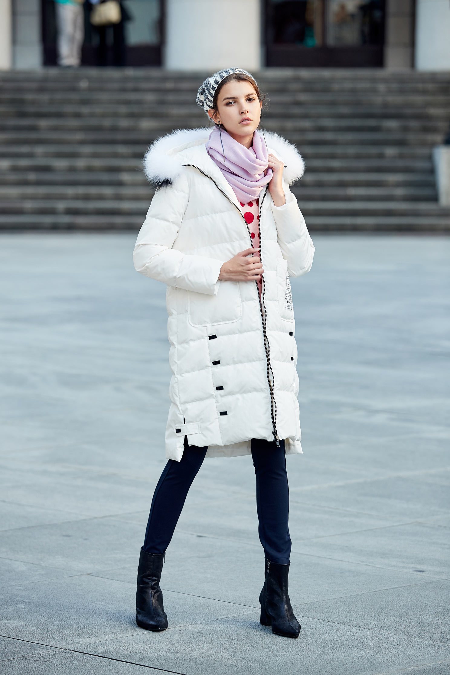 fur trim mid-length down coat,outerwear,whiteouterwear,hoodiejacket,longcoat,longsleeveouterwear