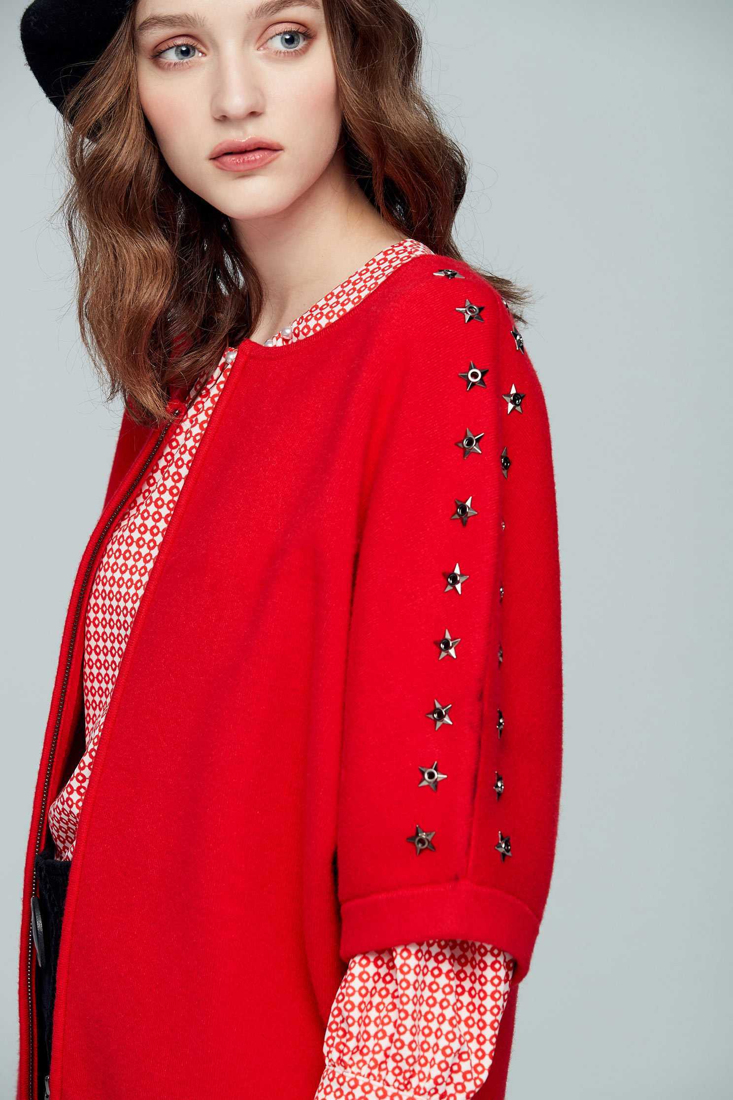 Classic three-quarter sleeve outwear