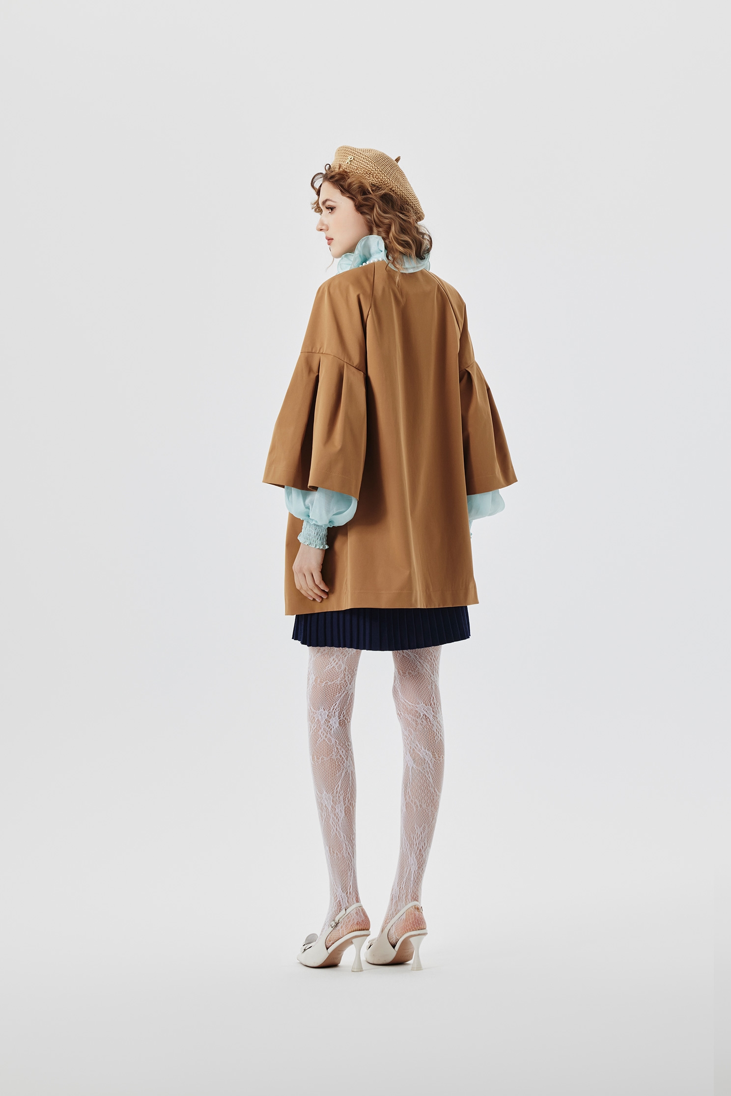 琥珀色珍珠造型外套琥珀色珍珠造型外套,一般外套,外套,珍珠,秋冬穿搭