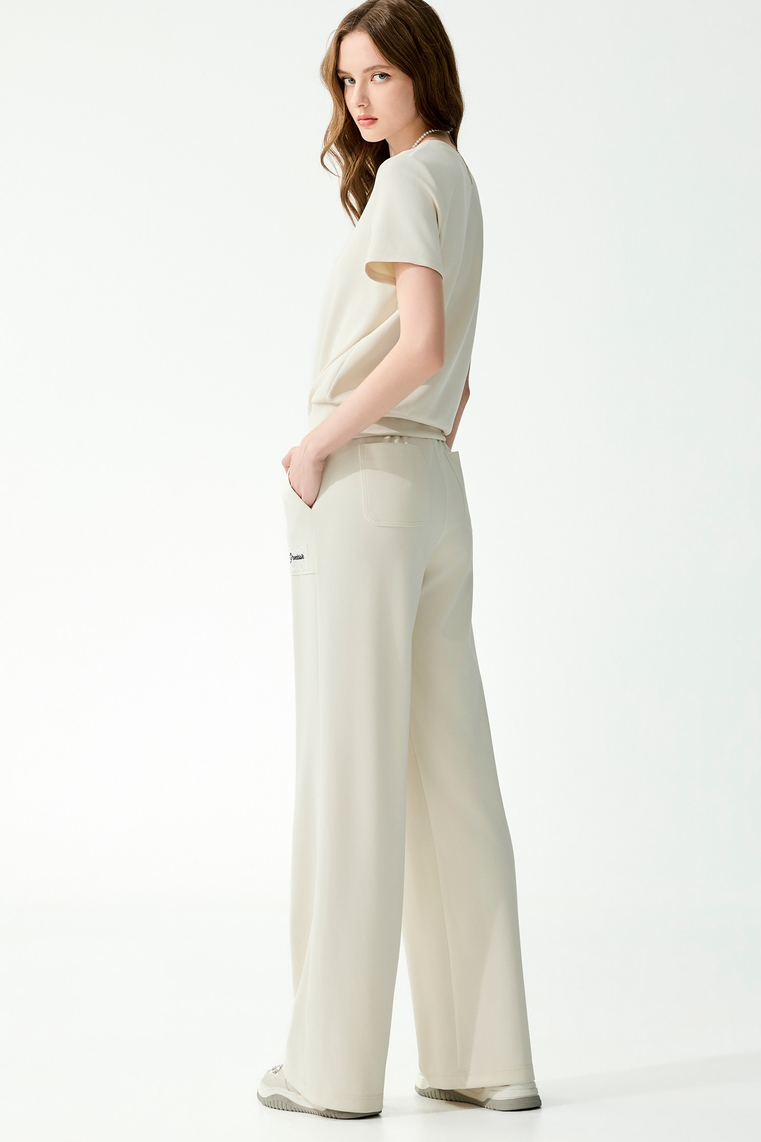 綴美麗溫室刺繡寬褲綴美麗溫室刺繡寬褲,刺繡,寬褲,春夏穿搭,蕾絲,褲子