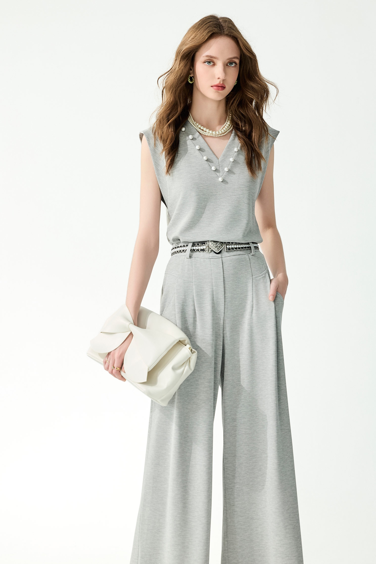 造型摺飾口袋寬腿褲造型摺飾口袋寬腿褲,寬褲,春夏穿搭,褲子,黑色褲子