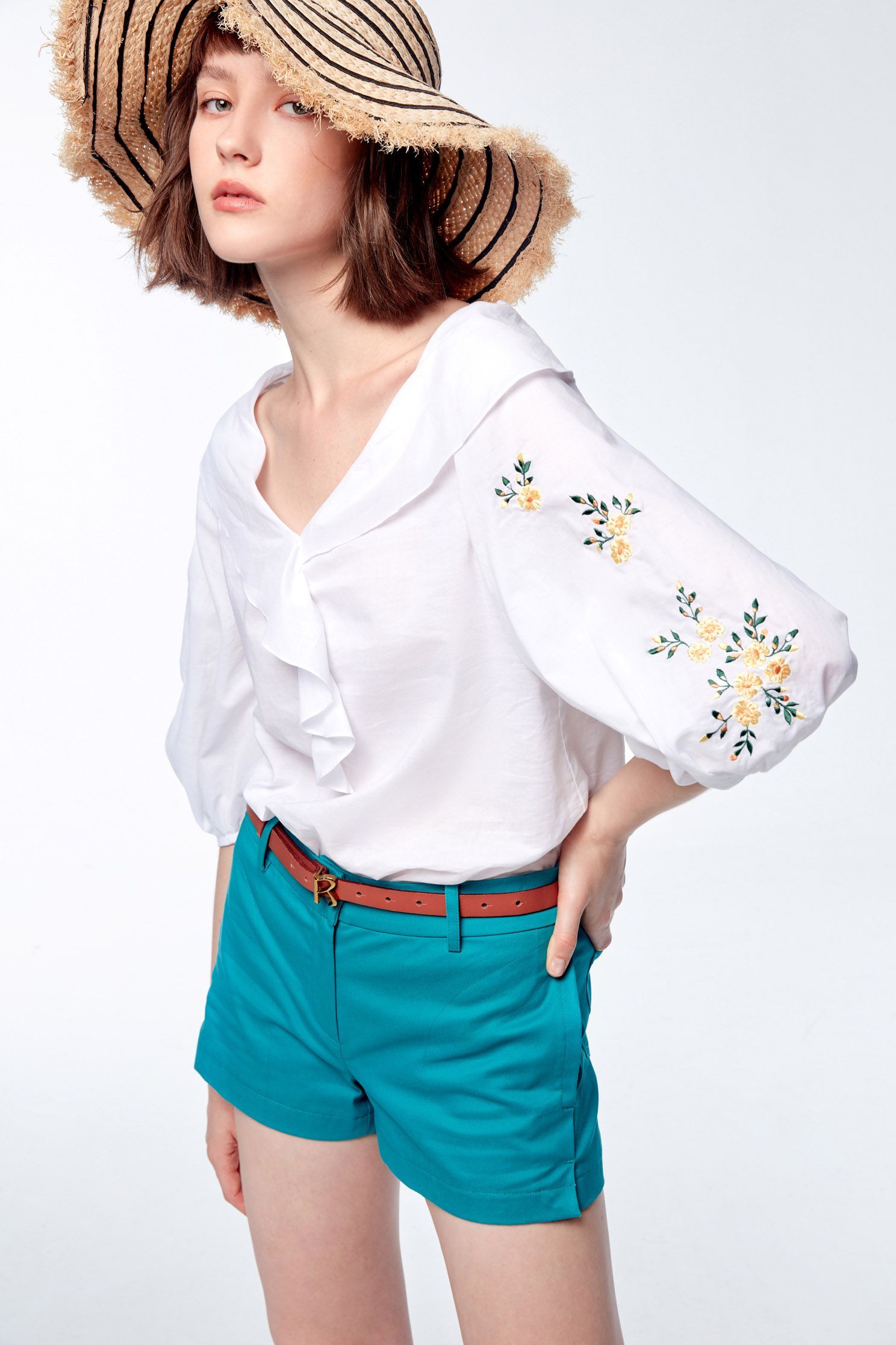Blue-green shorts with button,shorts,cotton,pants