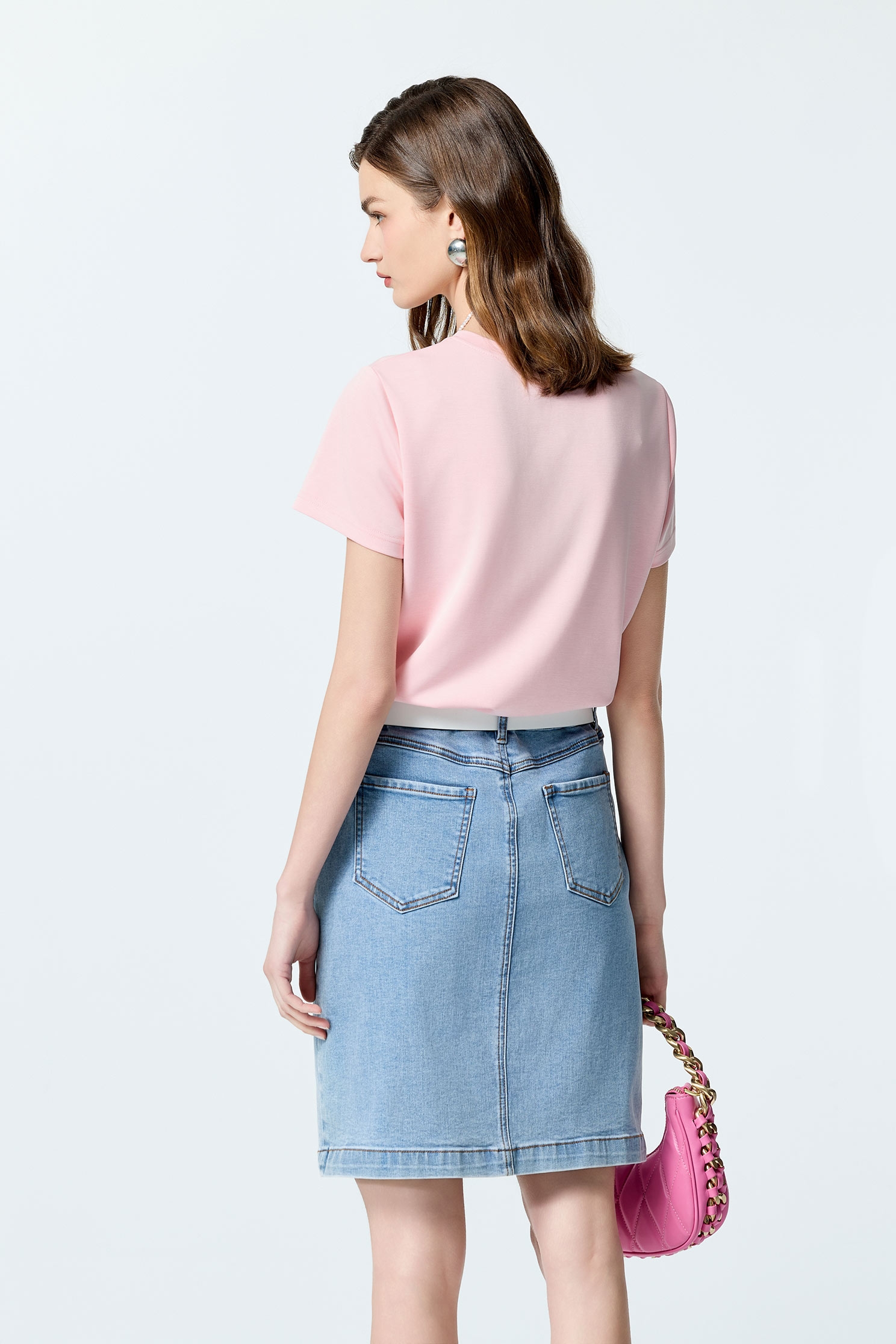 愛自己標語印花窄版上衣愛自己標語印花窄版上衣,T-Shirt,上衣,刺繡,春夏穿搭,白色上衣