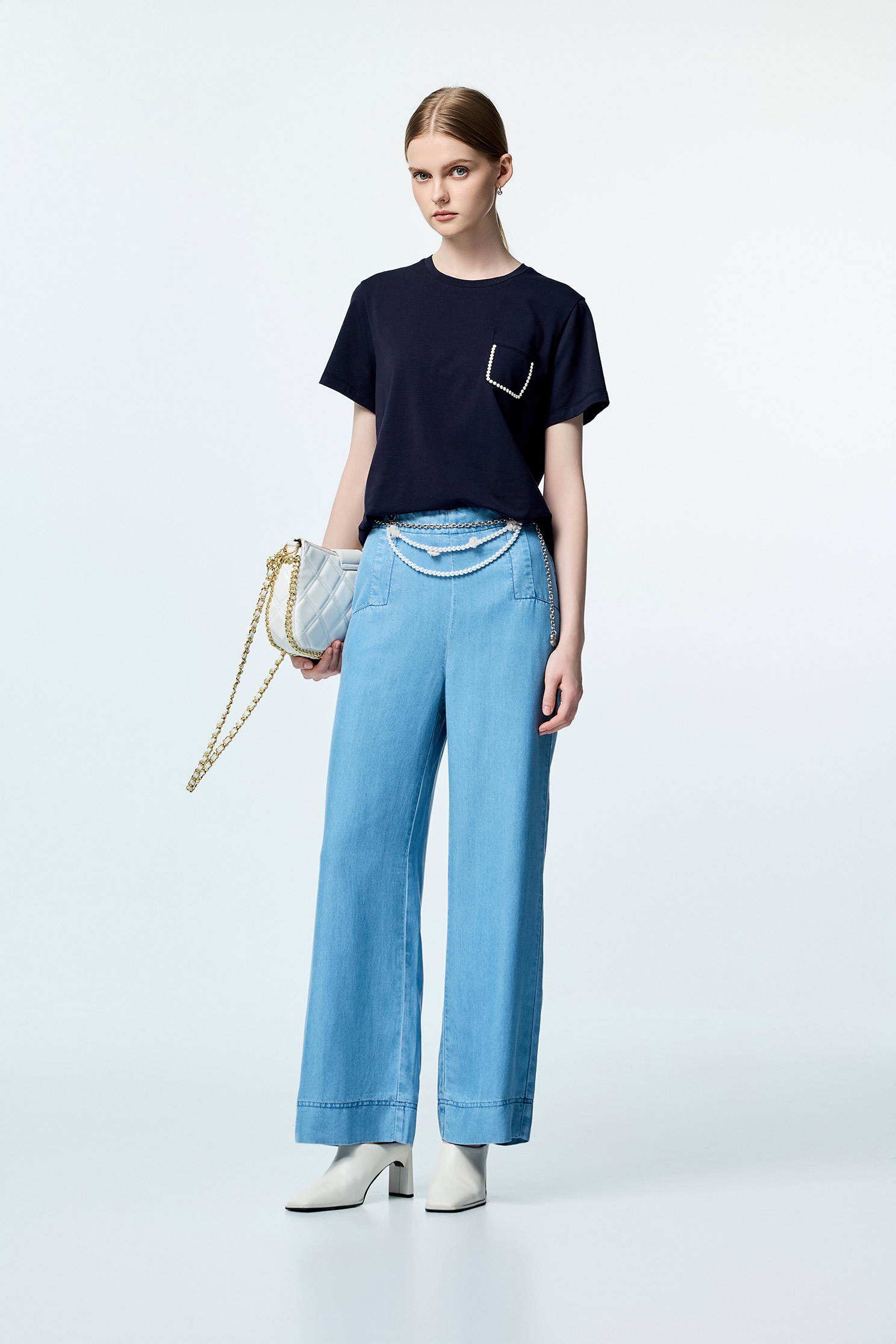 綴珍珠貼片顯瘦T恤上衣綴珍珠貼片顯瘦T恤上衣,T-Shirt,上衣,春夏穿搭,珍珠,百搭上衣,純棉