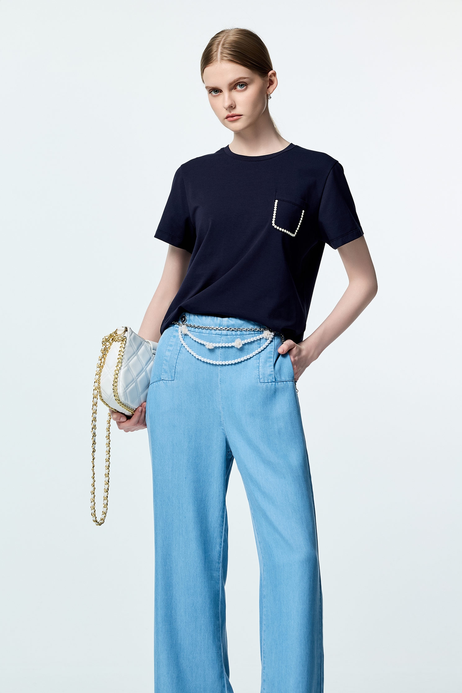 綴珍珠貼片顯瘦T恤上衣綴珍珠貼片顯瘦T恤上衣,T-Shirt,上衣,春夏穿搭,珍珠,百搭上衣,純棉