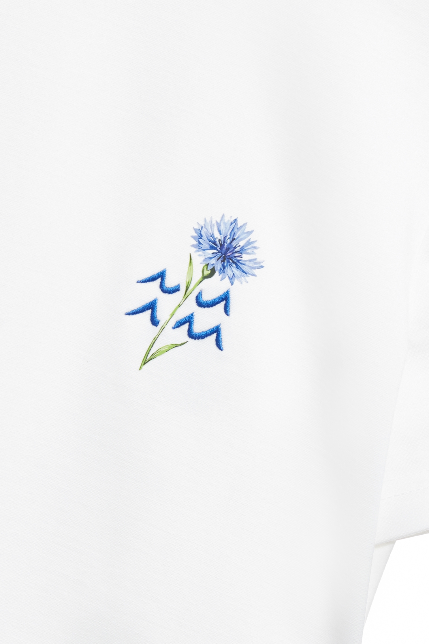 水瓶座花卉T恤上衣水瓶座花卉T恤上衣,上衣,刺繡,抗UV,涼感,白色上衣,秋冬穿搭,透氣舒適