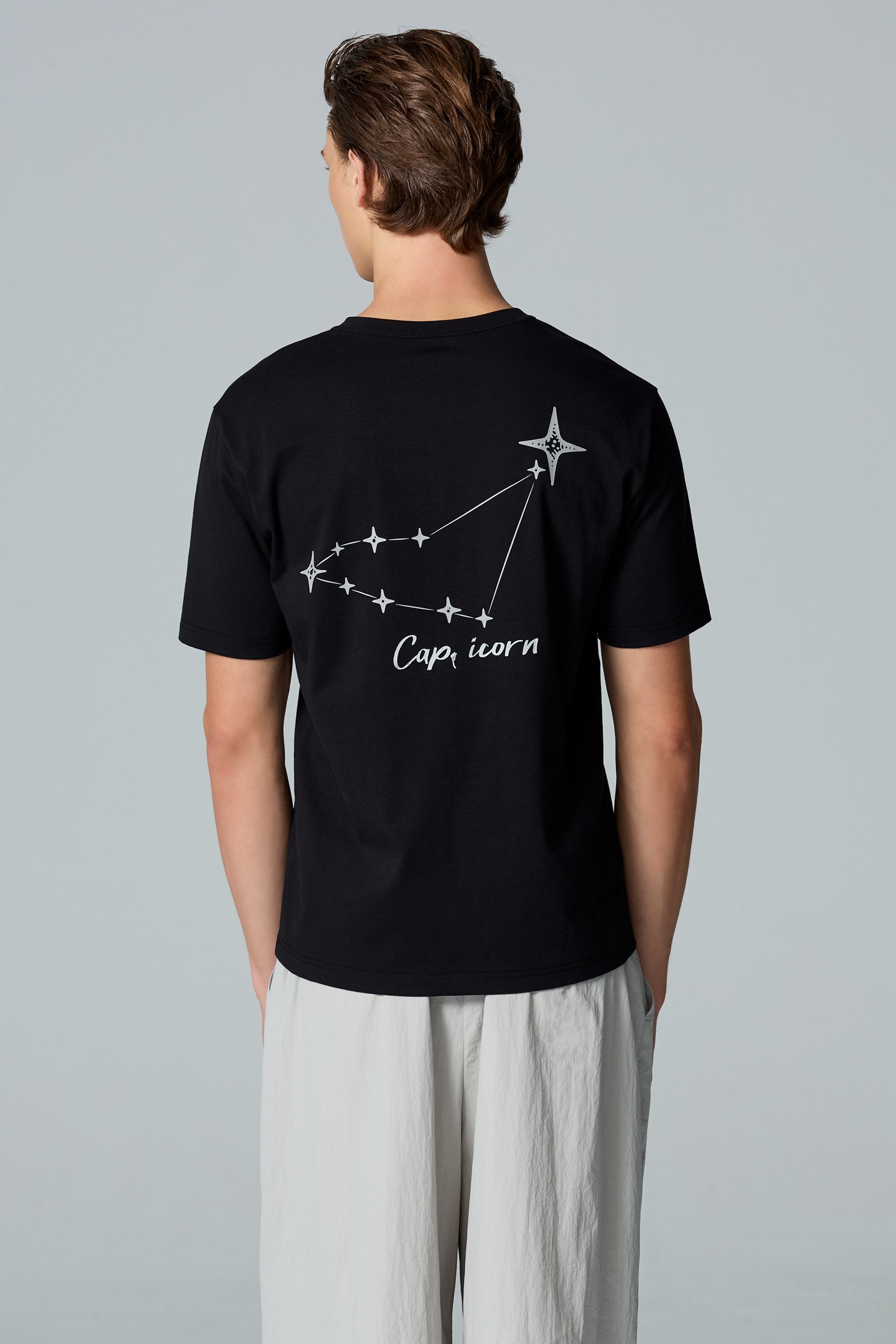魔羯座男版T恤上衣魔羯座男版T恤上衣,T-Shirt,上衣,刺繡,吸濕,抗UV,涼感,白色上衣,黑色上衣