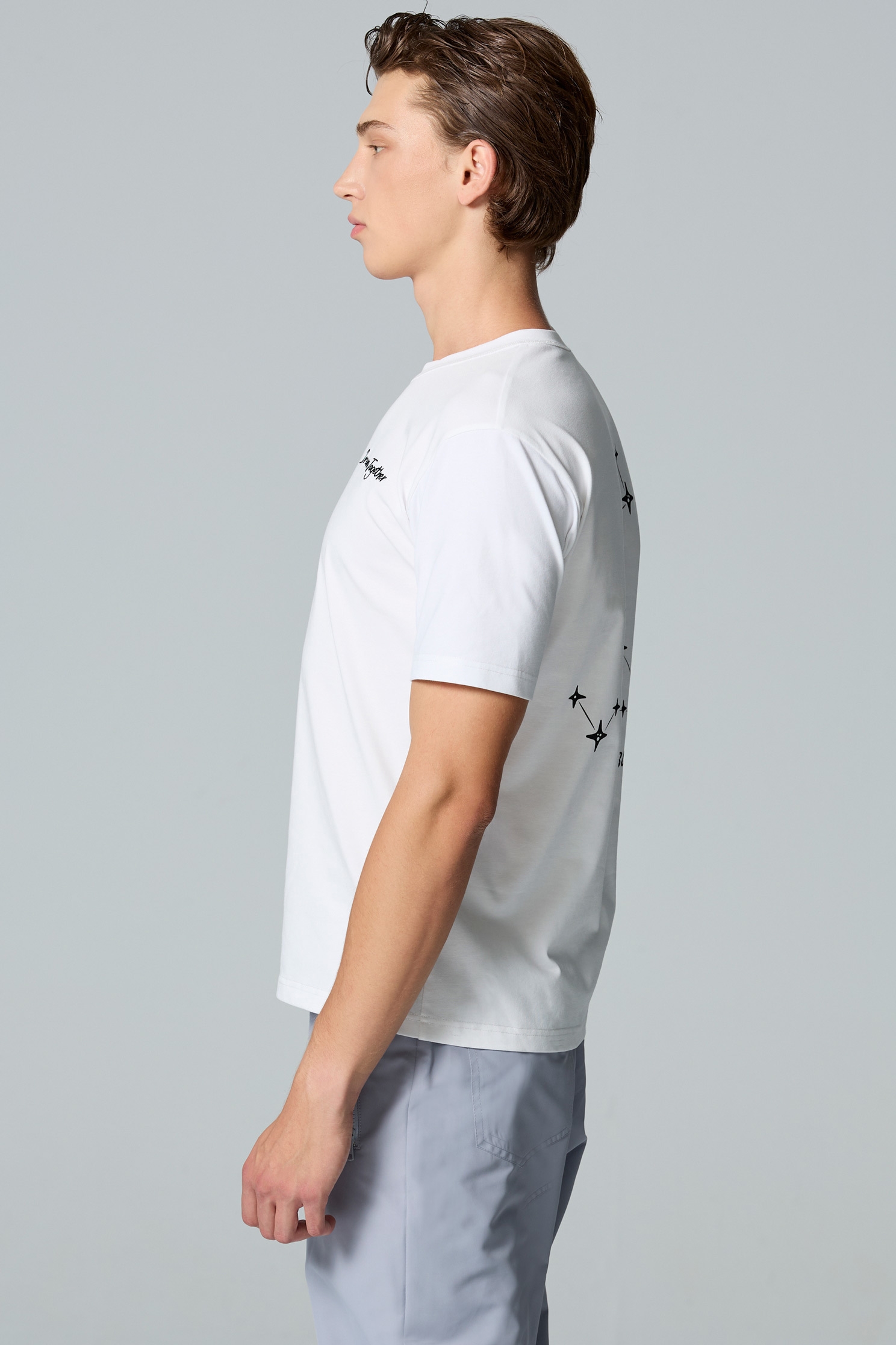 雙魚座男版T恤上衣雙魚座男版T恤上衣,T-Shirt,上衣,刺繡,白色上衣,秋冬穿搭,黑色上衣