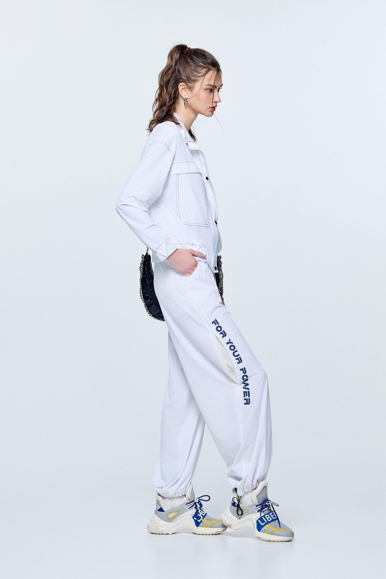 彩虹衣膠原蛋白微立領外套彩虹衣膠原蛋白微立領外套,一般外套,外套,春夏穿搭,白色外套