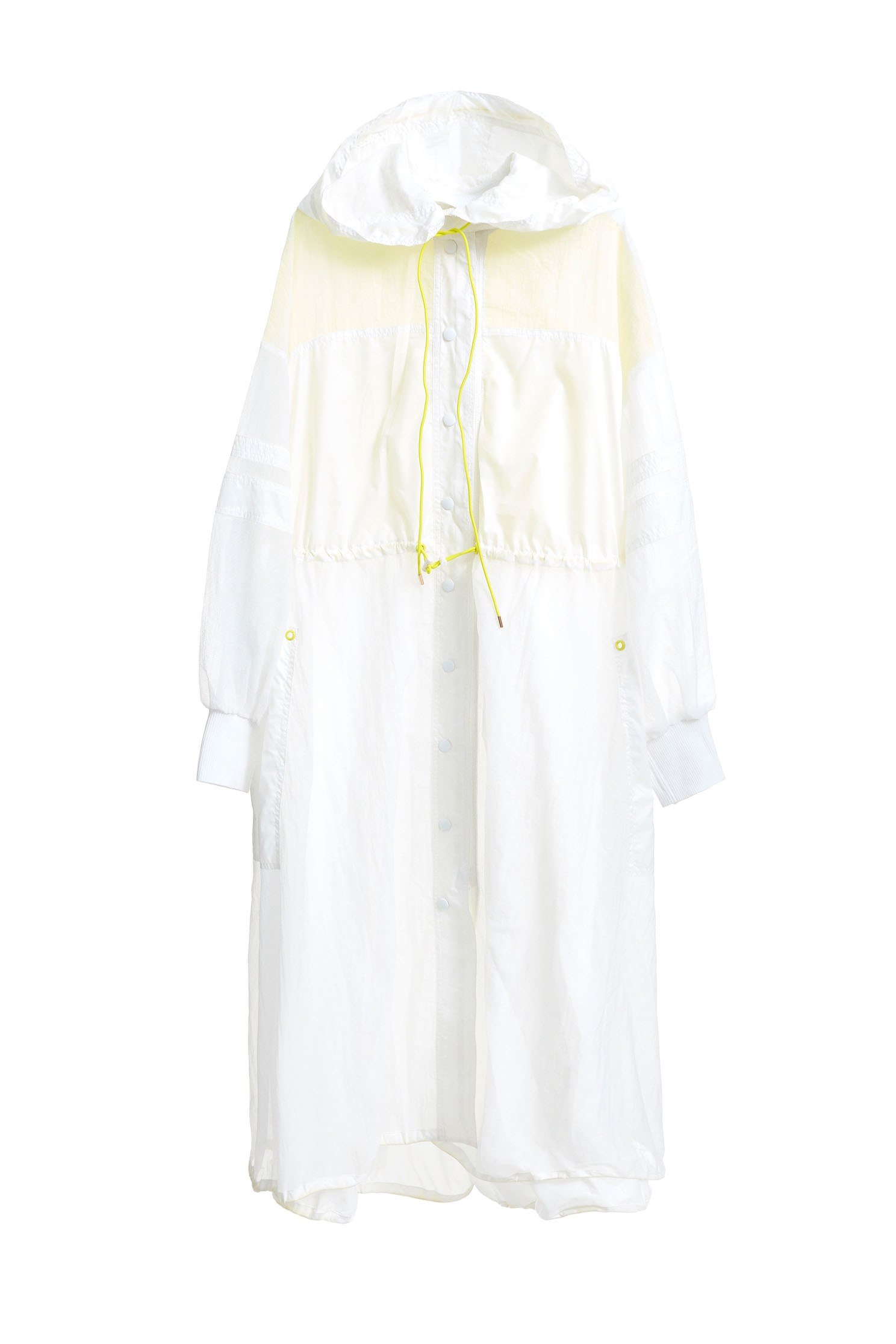 trench coat street style,outerwear,whiteouterwear,longcoat,girlfriendsspringtour,windbreaker