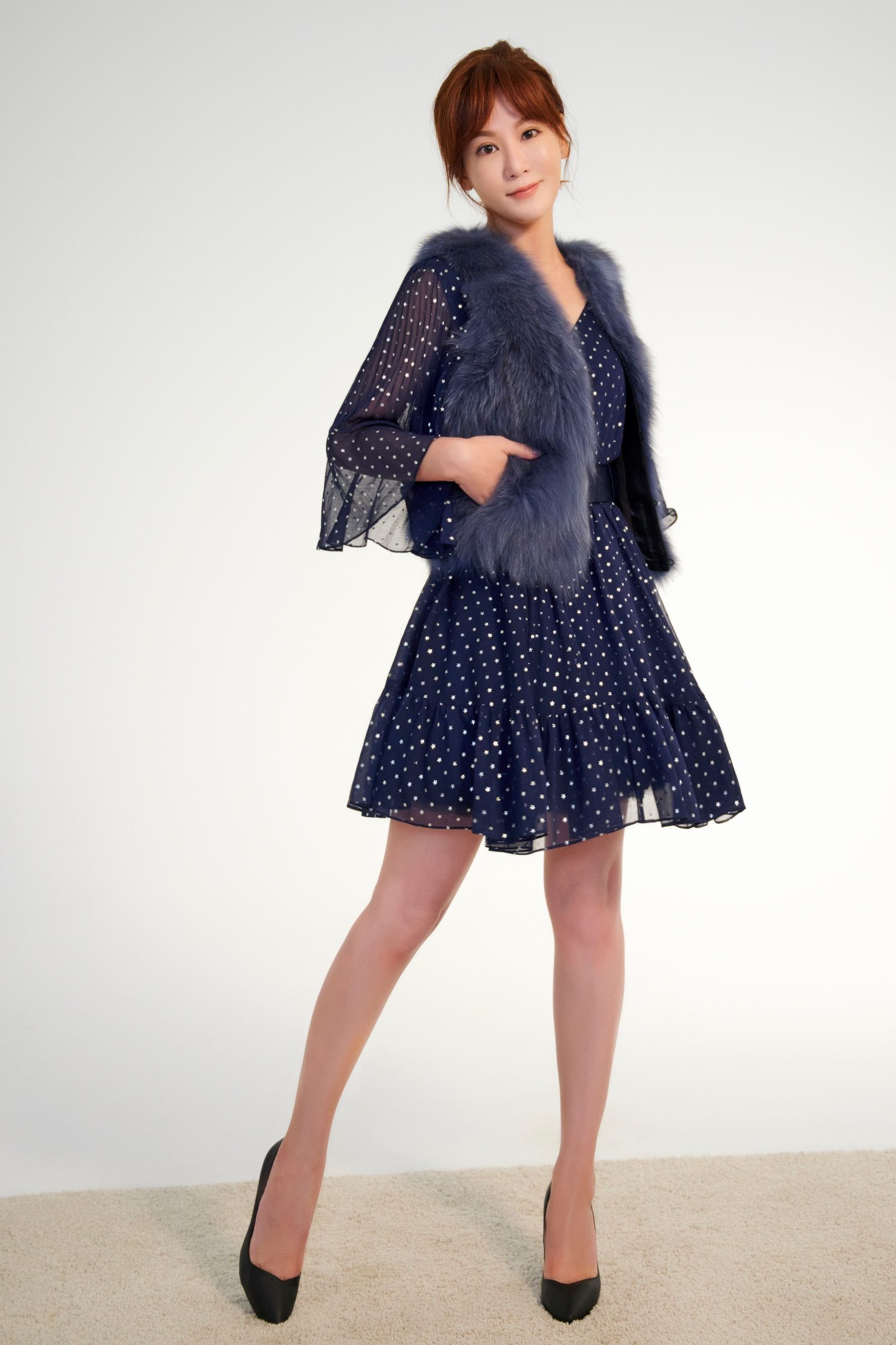 .,v-neckdress,dress,valentine,longsleevedress