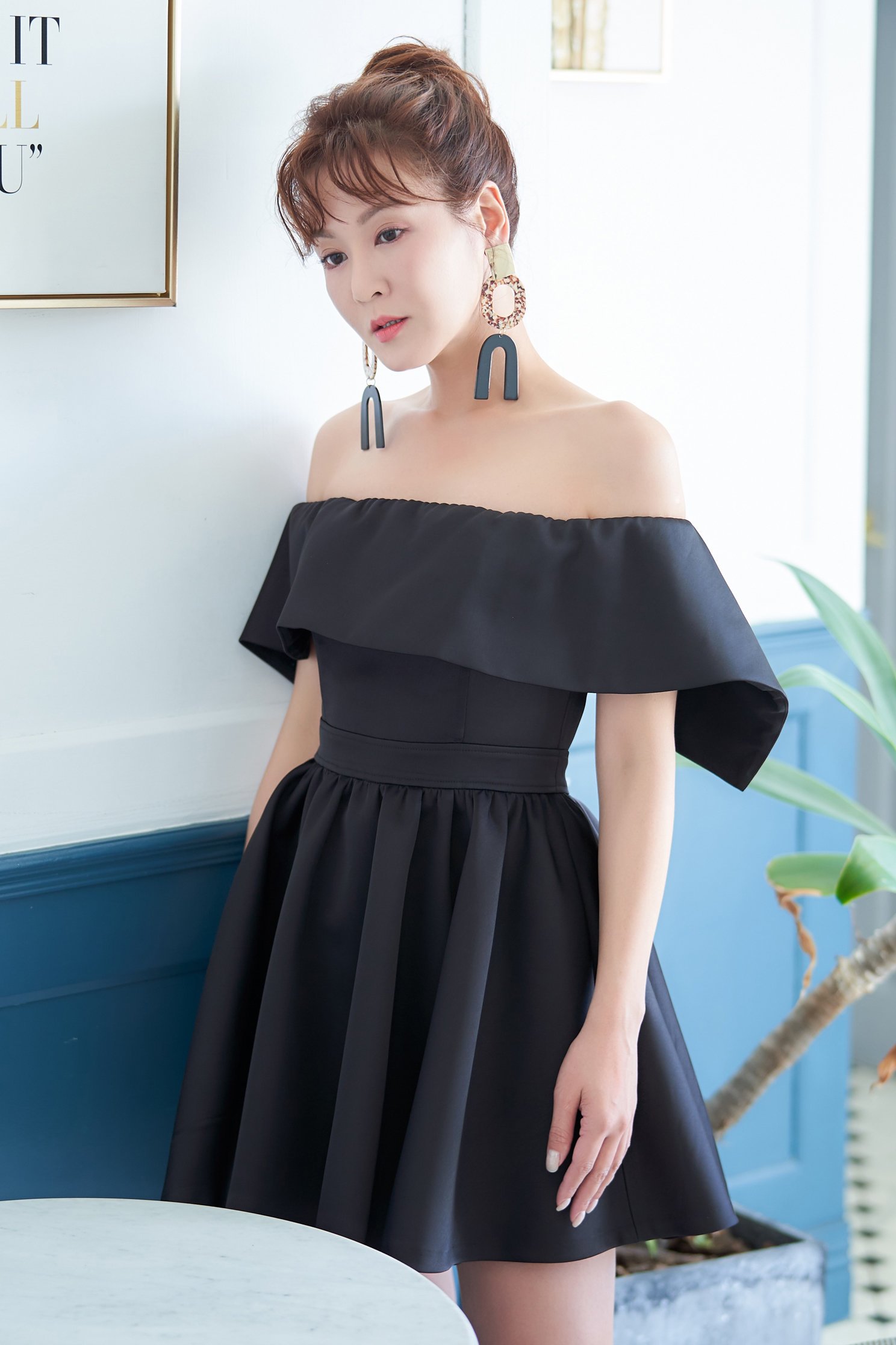 .,boatneckdress,dress,cocktaildress,shortsleevedress