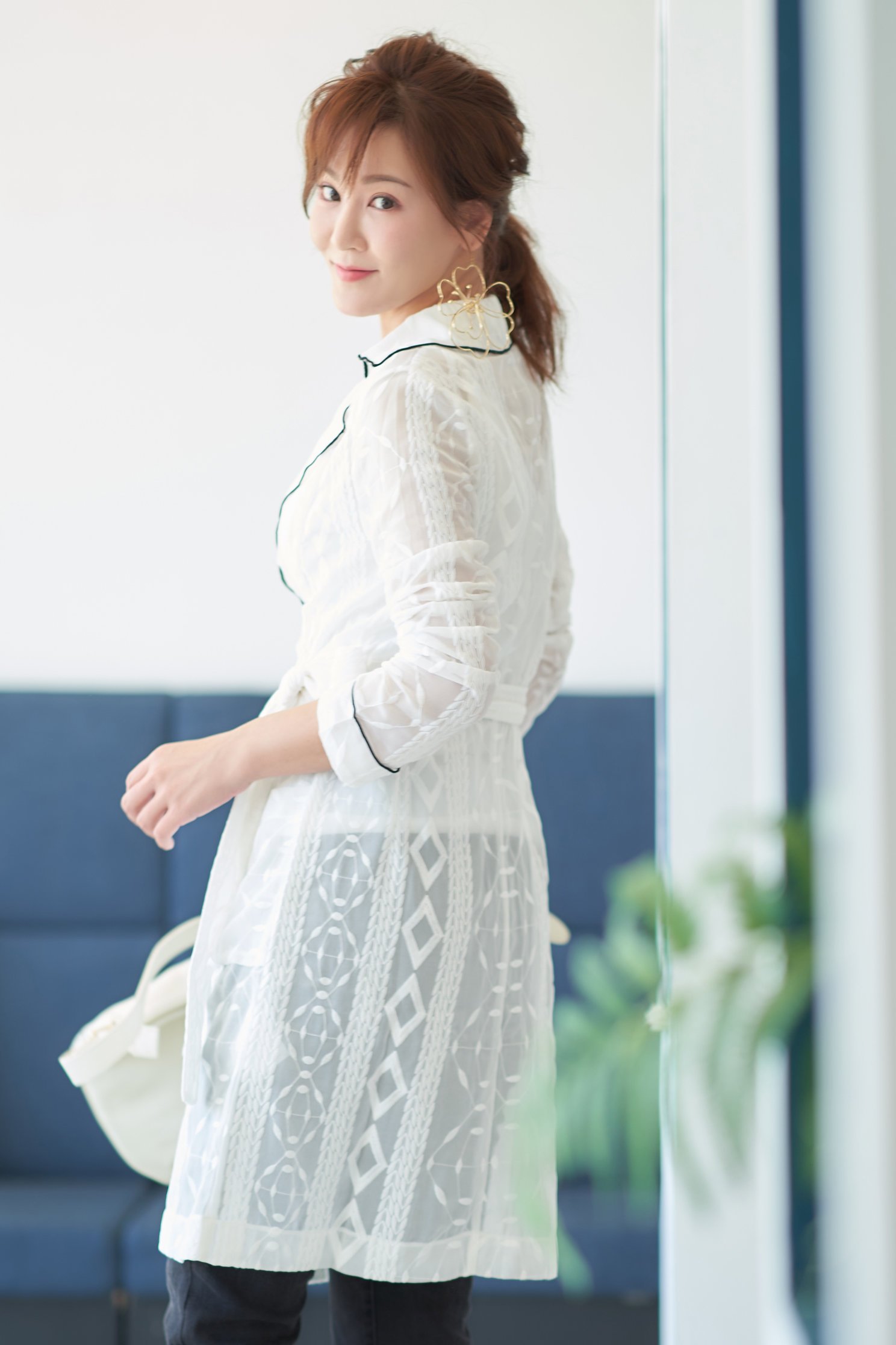 氣質綁帶時尚雕花流行長袖外套,jacket,outerwear,whiteouterwear,valentine,cardigan,longsleevedress