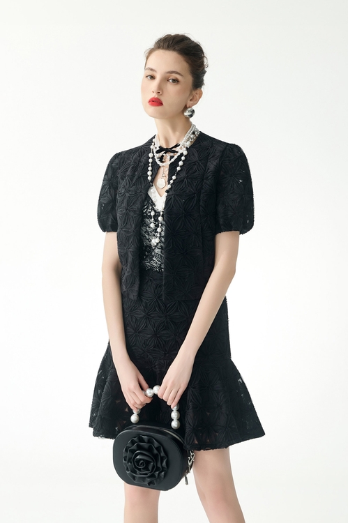 極致黑立體壓花短袖外套,一般外套