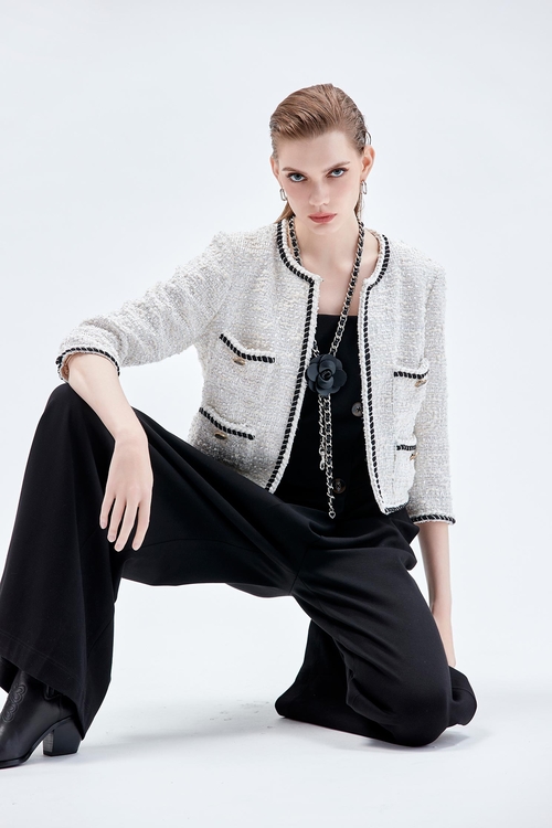 珠貝色花紗鑲黑邊精緻外套,,珠貝色花紗鑲黑邊精緻外套,一般背心,一般背心馬甲,上衣,人氣商品,春夏穿搭,白色上衣,背心,一般外套,上班OL穿搭,人氣商品,外套,時髦成套搭配,毛呢花呢,秋冬穿搭