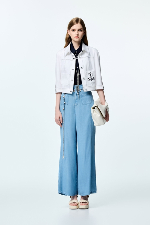 跳色壓線造型外套,白色外套