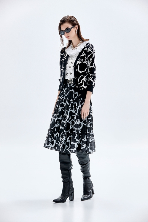 花卉褆花針織外套,黑色外套