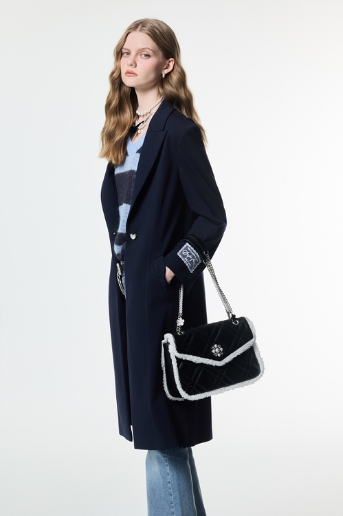 簡約海軍藍長版外套,輕奢度假