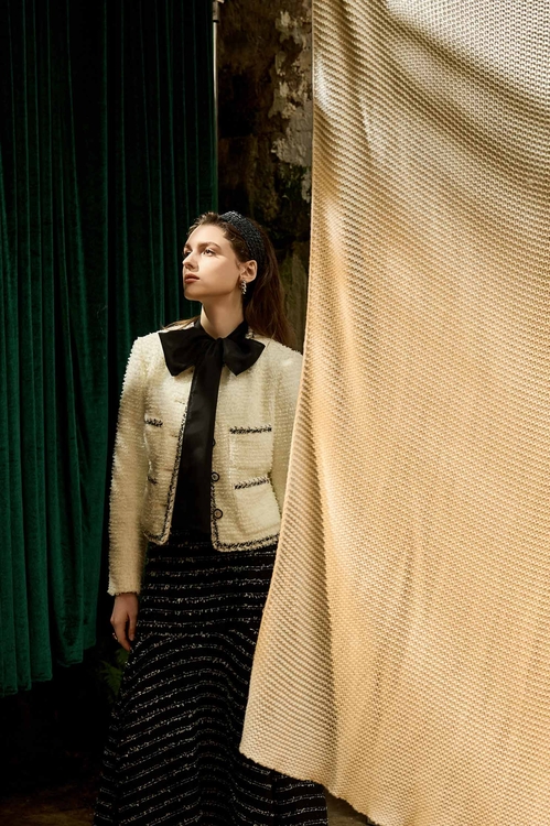 奶白色帶子紗經典花呢短外套,白色外套