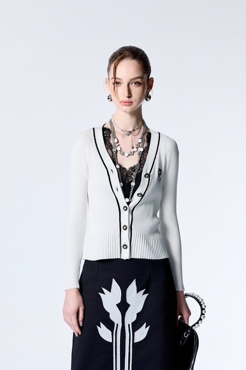 黑白撞色坑條針織外罩,白色外套