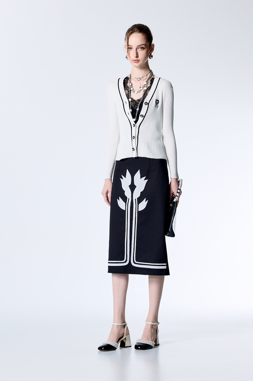 黑白撞色坑條針織外罩,白色外套