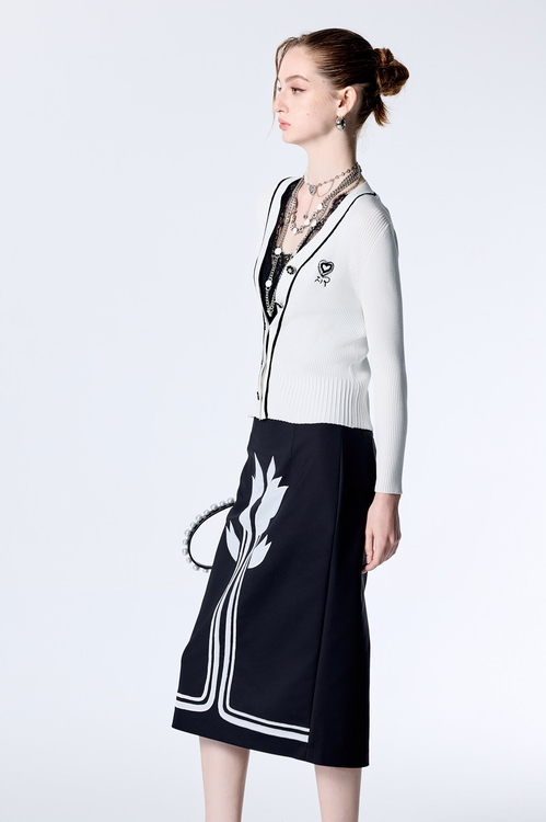 黑白撞色坑條針織外罩,白色外套