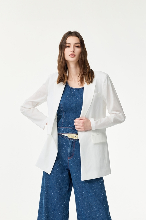 白色棉麻長版西裝外套,西裝外套