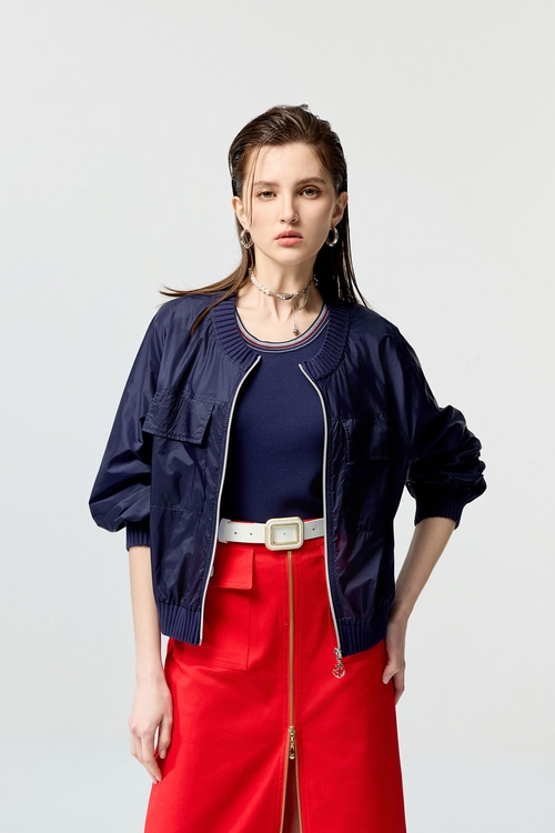 海軍藍圓領機能薄外套,防曬最多選擇