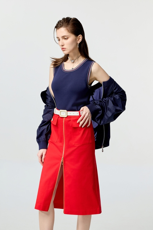 海軍藍圓領機能薄外套,防曬最多選擇