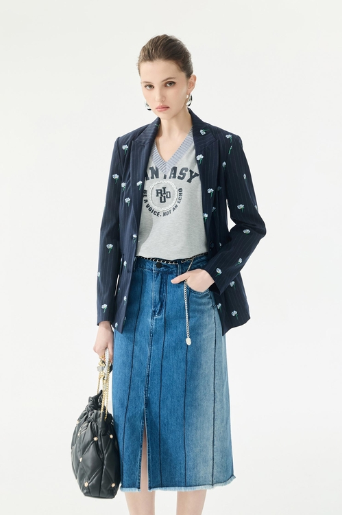 漸層水洗刺繡線牛仔裙,,漸層水洗刺繡線牛仔裙,春夏穿搭,網紗,長裙,刺繡,春夏穿搭,格紋,繡花,長裙,春夏穿搭,短裙,蕾絲,刺繡,春夏穿搭,牛仔,牛仔裙