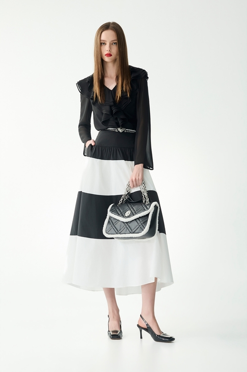 黑白拼接塔夫中長裙,,黑白拼接塔夫中長裙,春夏穿搭,網紗,長裙,刺繡,春夏穿搭,格紋,繡花,長裙,春夏穿搭,短裙,蕾絲,刺繡,春夏穿搭,牛仔,牛仔裙,春夏穿搭,牛仔,牛仔裙,短裙,刺繡,春夏穿搭,白色裙子,長裙,春夏穿搭,短裙,春夏穿搭,短裙,蝴蝶結,春夏穿搭,蕾絲,長裙,黑色裙子,春夏穿搭,短裙,黑色裙子,人氣商品,春夏穿搭,條紋,約會特輯,長裙