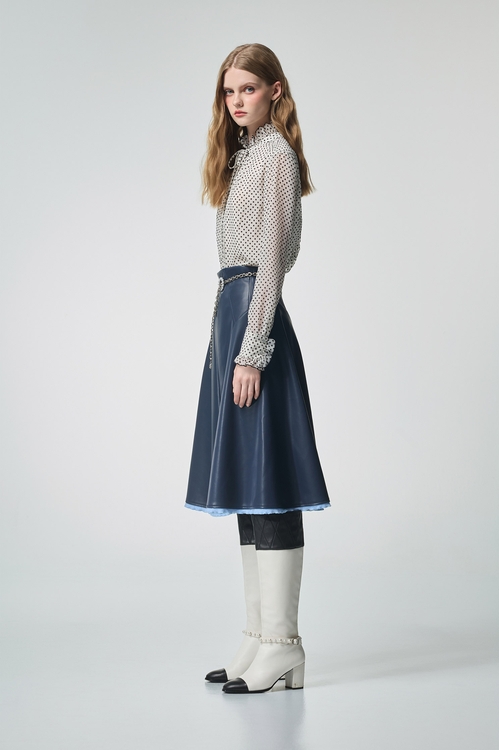 海軍藍綴羅紋下擺長裙,皮革