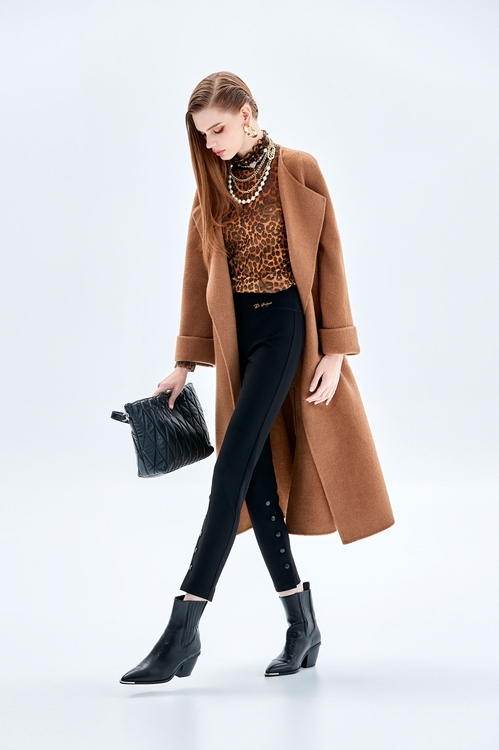 極致黑造型合身九分長褲,窄管褲,褲子