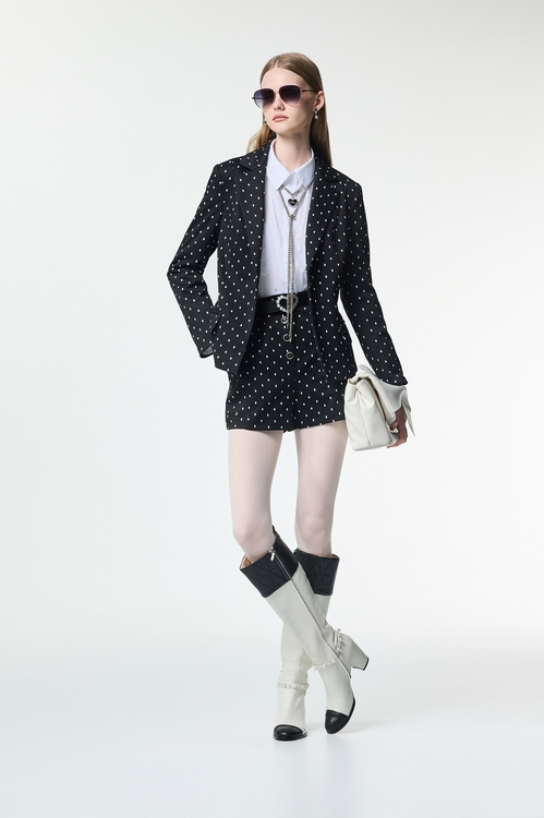 黑白小圓點鬆緊短褲,波點