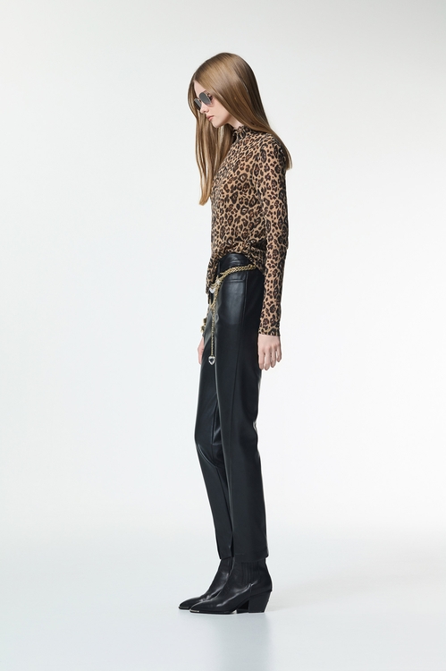 下擺開岔仿皮合身褲,窄管褲,褲子