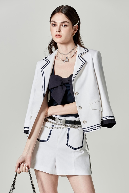 綴波浪織帶短褲,白色褲子