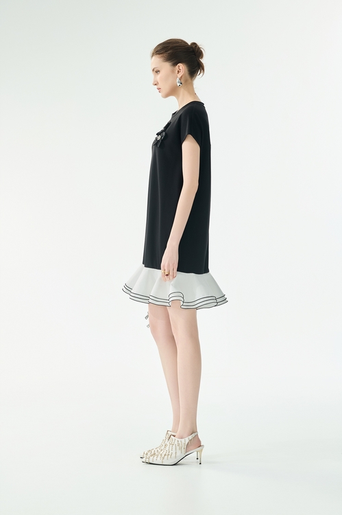 黑白異材荷葉俏麗短洋裝,,黑白異材荷葉俏麗短洋裝,一般洋裝,人氣商品,春夏穿搭,一般洋裝,春夏穿搭,珍珠,白色洋裝,一般洋裝,小禮服,春夏穿搭,荷葉,蕾絲,雪紡,雪紡洋裝,一般洋裝,丹寧,春夏穿搭,條紋,一般洋裝,春夏穿搭,一般洋裝,春夏穿搭,洋裝特輯,長袖洋裝,一般洋裝,春夏穿搭,荷葉,一般洋裝,春夏穿搭,一般洋裝,春夏穿搭,條紋,針織,雪紡,黑色洋裝,一般洋裝,春夏穿搭,白色洋裝,蕾絲,一般洋裝,春夏穿搭,洋裝特輯,襯衫,輕奢度假,輕奢渡假,長洋裝,一般洋裝,刺繡,春夏穿搭,一般洋裝,小禮服,小香風,春夏穿搭,荷葉,雪紡,雪紡洋裝,V領洋裝,一般洋裝,春夏穿搭,一般洋裝,春夏穿搭,繡花,荷葉,U領洋裝,一般洋裝,人氣商品,小禮服,春夏穿搭,洋裝特輯,約會特輯,蕾絲,蕾絲洋裝,蕾絲裙,長袖洋裝,一般洋裝,人氣商品,春夏穿搭,洋裝特輯,短袖洋裝,約會特輯,蕾絲,一般洋裝,春夏穿搭,白色洋裝,蕾絲,一般洋裝,春夏穿搭,荷葉,黑色洋裝