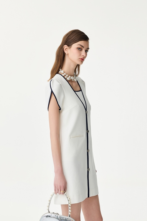 亮白色小香風飾邊洋裝,V領洋裝