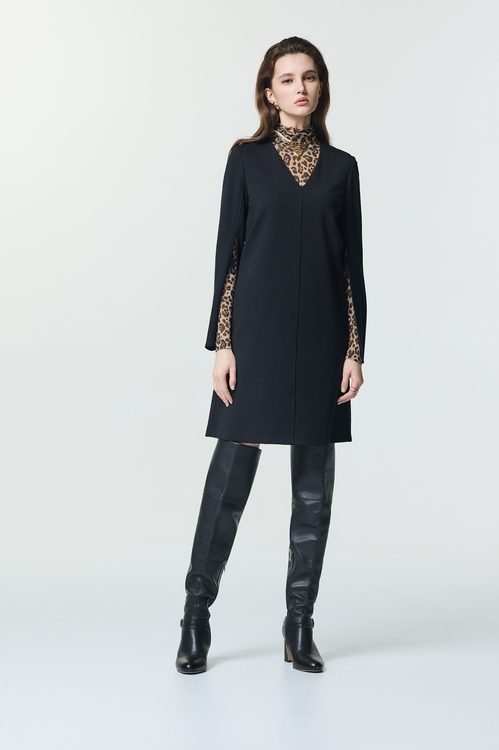 極致黑造型袖叉V領短洋裝,長袖洋裝