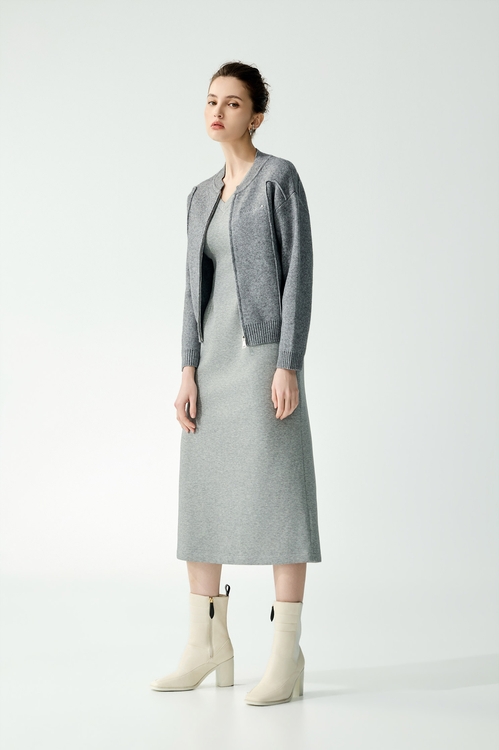 安靜灰極簡收腰洋裝,,安靜灰極簡收腰洋裝,V領背心,一般背心,一般背心馬甲,上班OL穿搭,秋冬穿搭,背心,針織,針織背心,外套,春夏穿搭,針織,針織外套,上班OL穿搭,春夏穿搭,襯衫,西裝褲,長褲,V領上衣,上班OL穿搭,上衣,春夏穿搭,一般外套,刺繡,外套,春夏穿搭,時髦成套搭配,簡約穿搭,刺繡,寬褲,春夏穿搭,時髦成套搭配,簡約穿搭,褲子,長褲,上班OL穿搭,丹寧,春夏穿搭,牛仔,牛仔褲,簡約穿搭,約會特輯,外套,珍珠,秋冬穿搭,簡約穿搭,針織,針織外套,上班OL穿搭,丹寧,牛仔裙,秋冬穿搭,約會特輯,純棉,長裙,外套,秋冬穿搭,簡約穿搭,針織,針織外套,寬褲,秋冬穿搭,簡約穿搭,褲子,長褲,V領洋裝,一般洋裝,洋裝特輯,秋冬穿搭