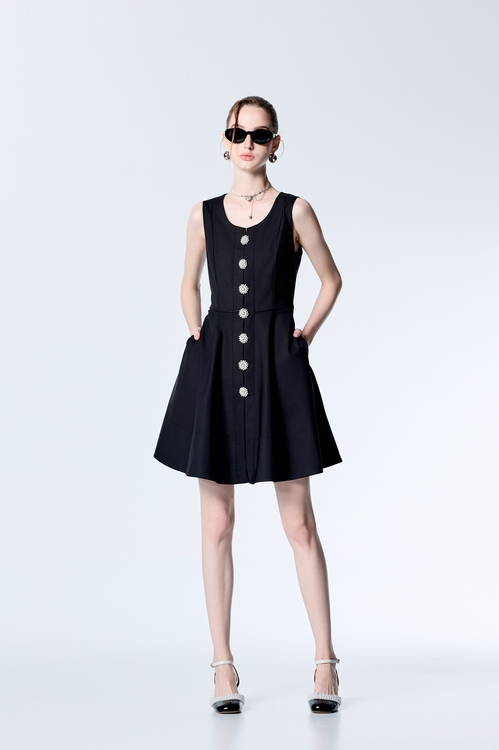 珍珠華麗鑽釦無袖短洋裝,黑色洋裝