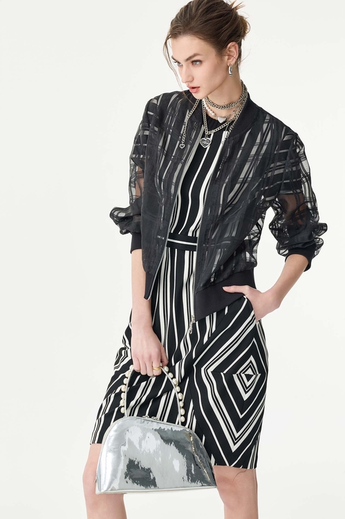 黑白條紋短袖造型切接洋裝,黑色洋裝